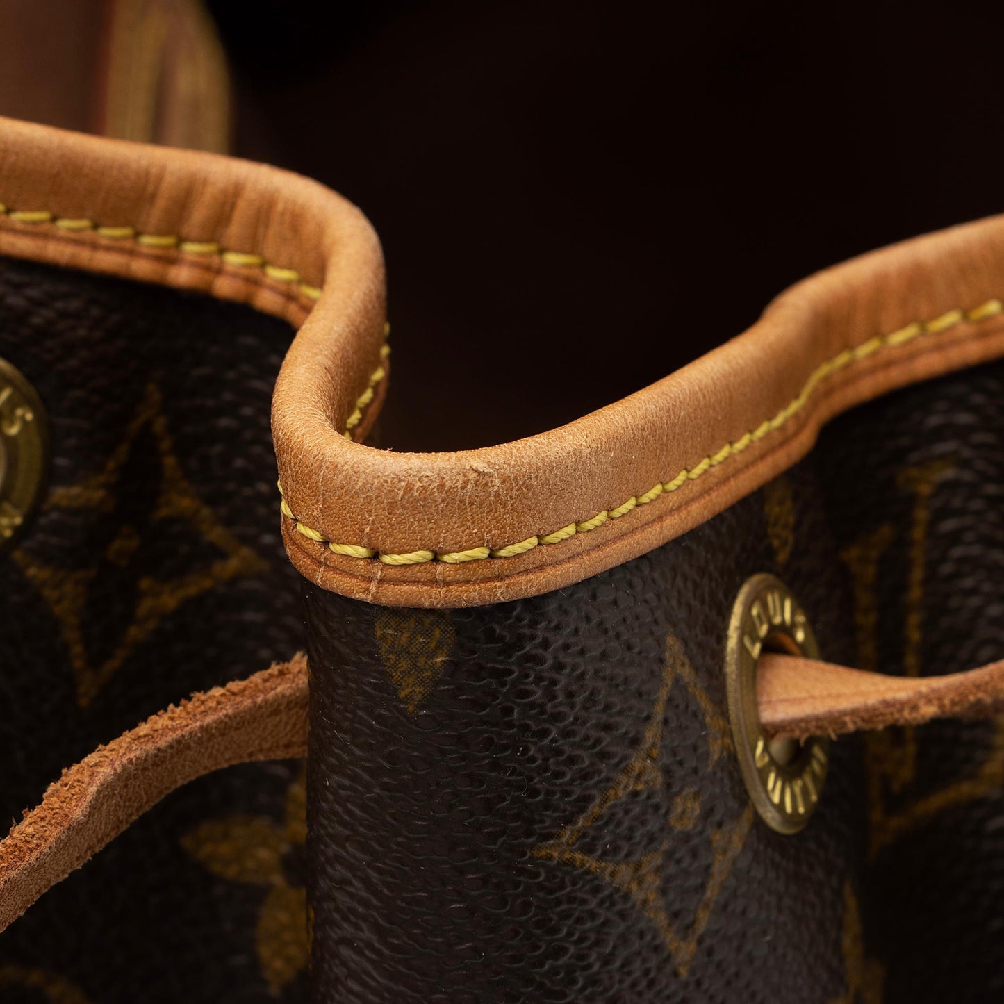 Louis Vuitton Vintage Monogram Canvas Montsouris MM Backpack (SHF-PqfA4Z)