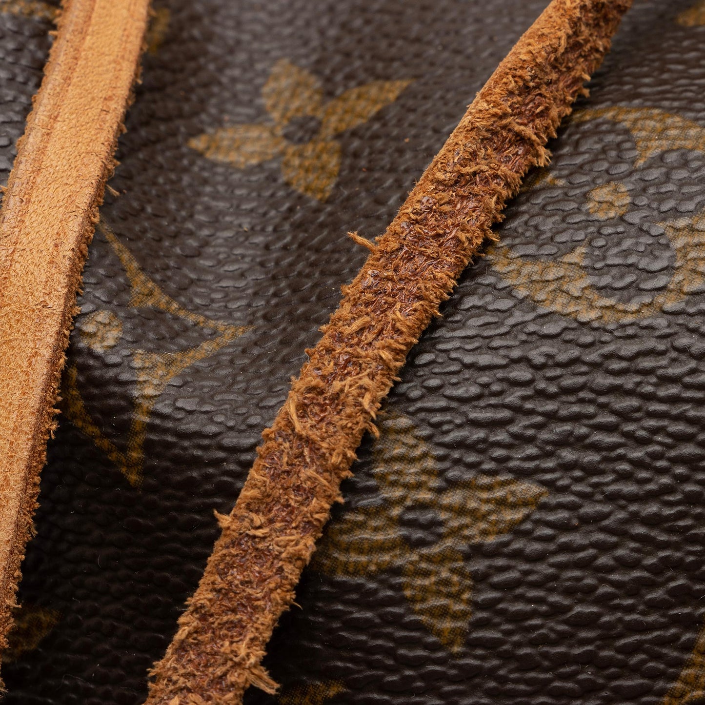 Louis Vuitton Vintage Monogram Canvas Montsouris MM Backpack (SHF-PqfA4Z)