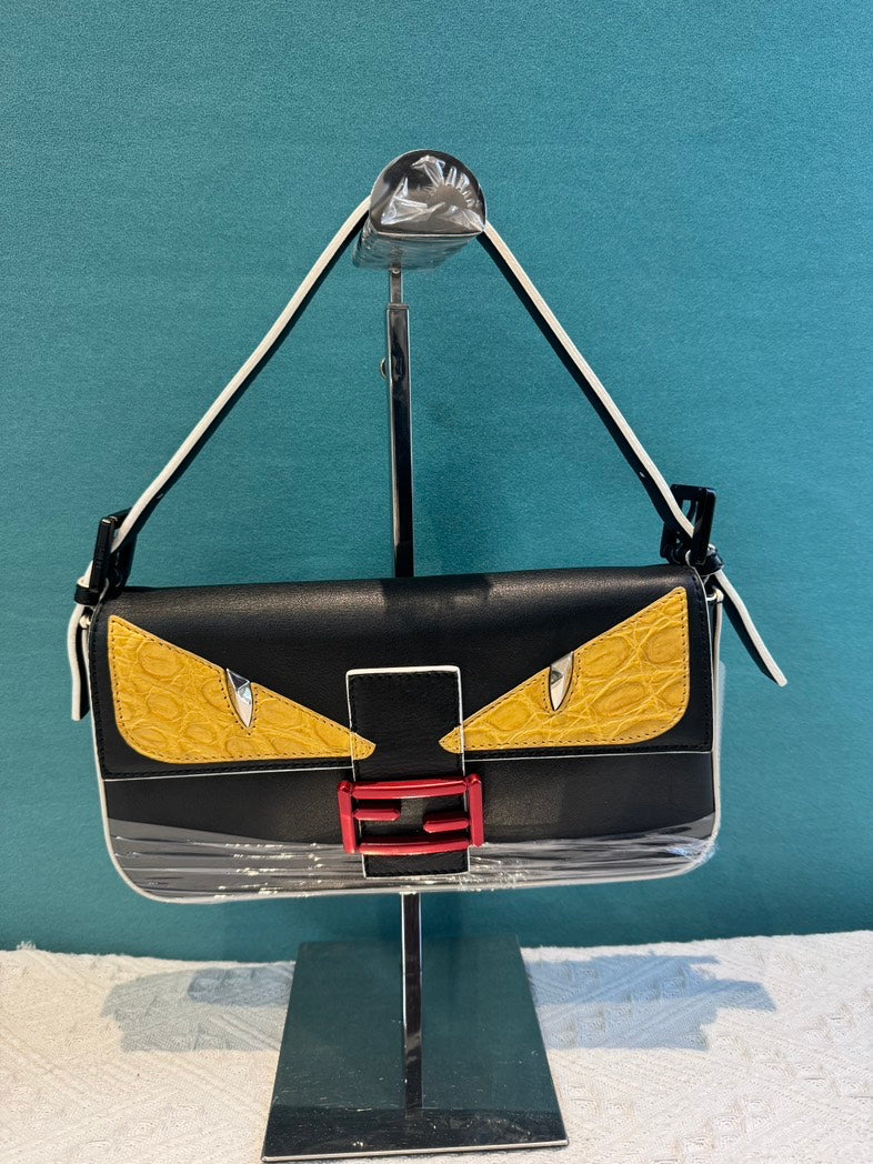 Fendi Preloved Crossbody Bag8402 Black Leather Crossbody Bag